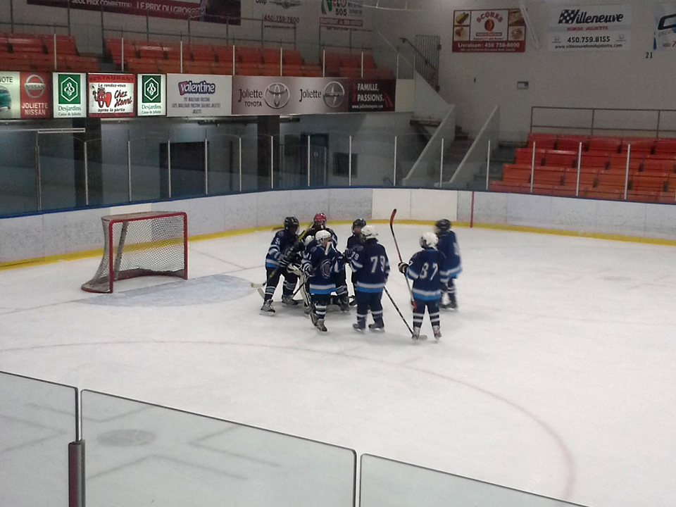 Photo équipe de hockey - Toiture JF Laurent à Joliette